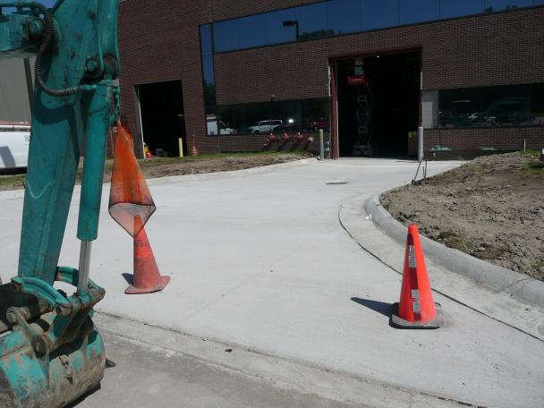 commercial concrete with curb